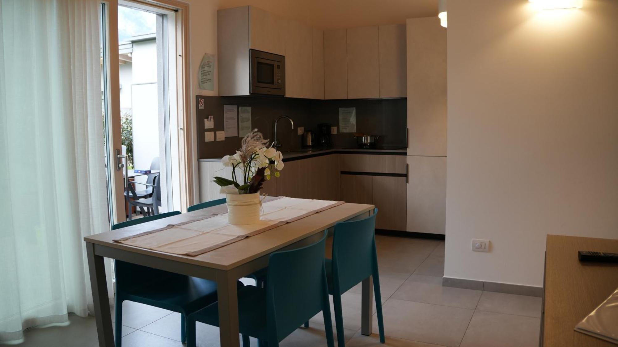 ريفا ديل غاردا Casa Maria Apartments الغرفة الصورة