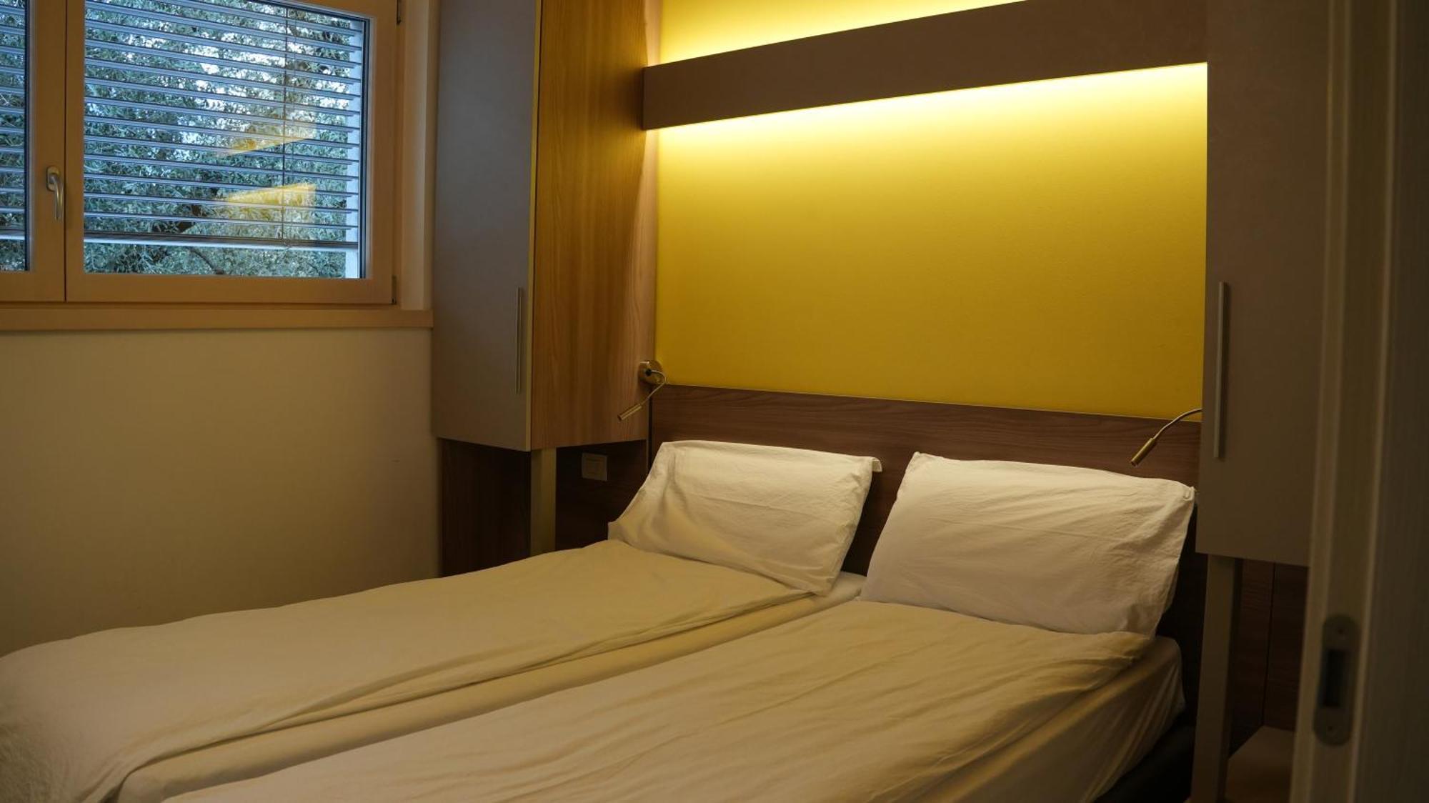 ريفا ديل غاردا Casa Maria Apartments الغرفة الصورة