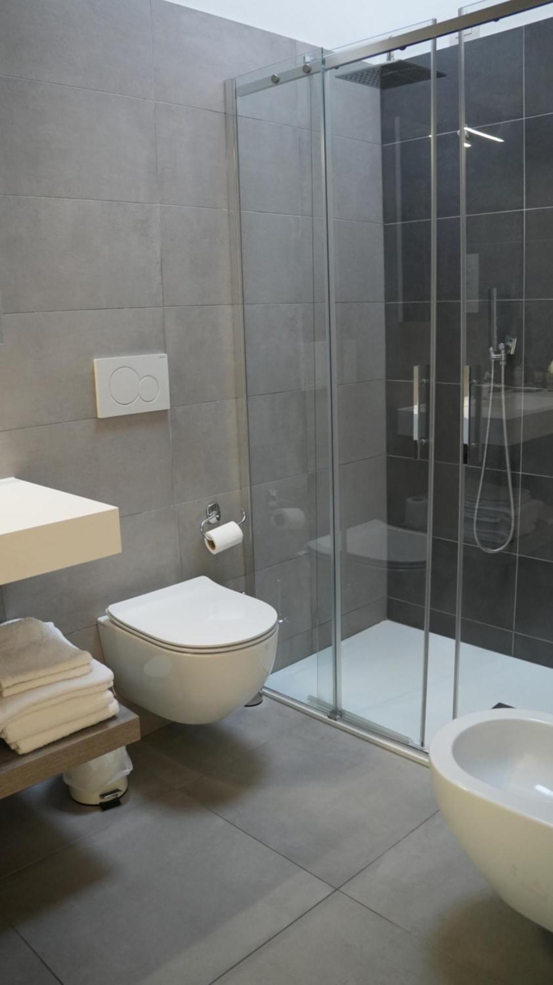 ريفا ديل غاردا Casa Maria Apartments الغرفة الصورة